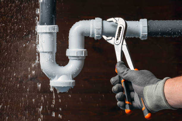Professional Gas Line Repair technician working in Paoli, IN